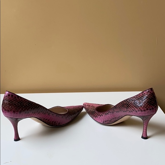 Manolo Blahnik Pink Python heels. - Picture 9 of 12